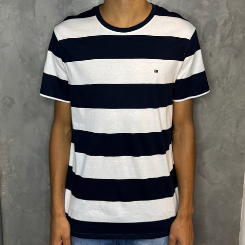 CAMISETA TOMMY HILFIGER AMERICANO LISTRADA RUGBY - BRANCO