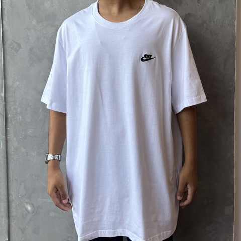 CAMISETA NIKE SPORTSWEAR CLUB - BRANCO
