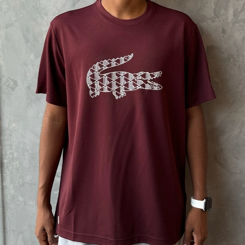 CAMISETA LACOSTE SPORT ULTRA DRY MOSAICO - VINHO