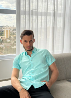 Camisa verde acqua na internet