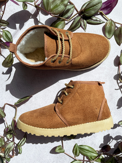 Pantu bota Lyra con cordones