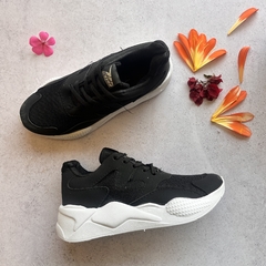 Zapatilla urbana en internet