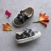 Zapatilla cuerina estampada 20 al 28