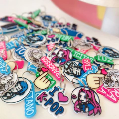 Llaveros dobles 3D - Diseño guerreras k-pop - comprar online