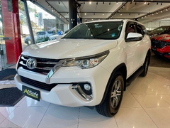 Toyota Hilux SW4 SR 4x2 2.7/ 2.7 Flex 16V Aut. Branca 2018/2019