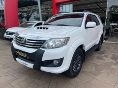 Toyota Hilux SW4 SRV D4-D 4x4 3.0 TDI Dies. Aut / 7 LUGARES Branca 2012/2012