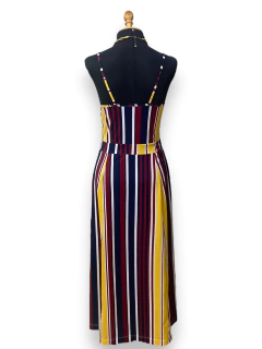 Vestido longo listrado na internet