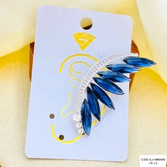 Ear cuff