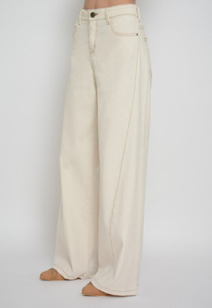 Pantalón ancho cruzado