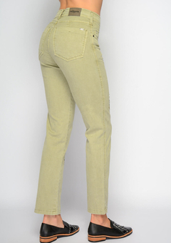 Pantalón malva bordado