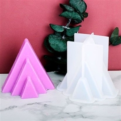 MOLDE SILICON VELAS PIRAMIDE 7X6CM