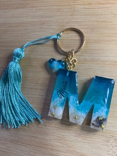 Chaveiro Letra com Mini Pingente e Tassel - NK Resinas