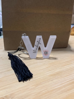 Chaveiro Letra com Mini Pingente e Tassel - NK Resinas