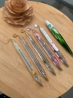 Caneta Personalizada com mini pingente - comprar online