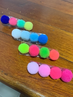 Kit Presilhas PomPom - comprar online