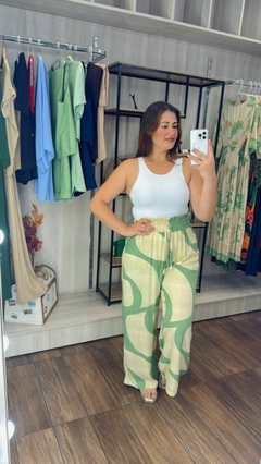 Calça Pantalona Luiza em Viscolinho - Verde - loja online