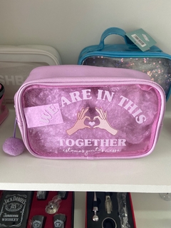 NECESSAIRE na internet
