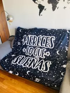 Manta Mereces lo que sueñas