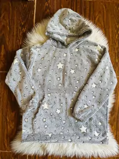 Maxi buzo estrellas gris