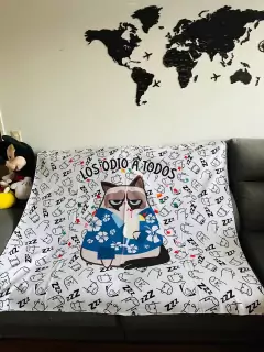 Manta gatito