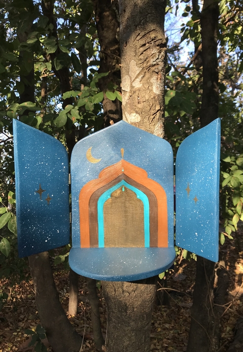 Altar turquesa e marrom com portinha - Tamanho P