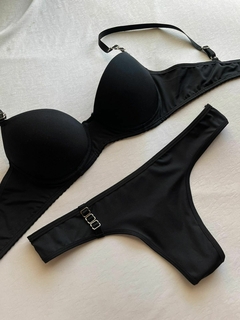 Set Chloe (2077)