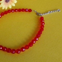 Choker vermelho na internet