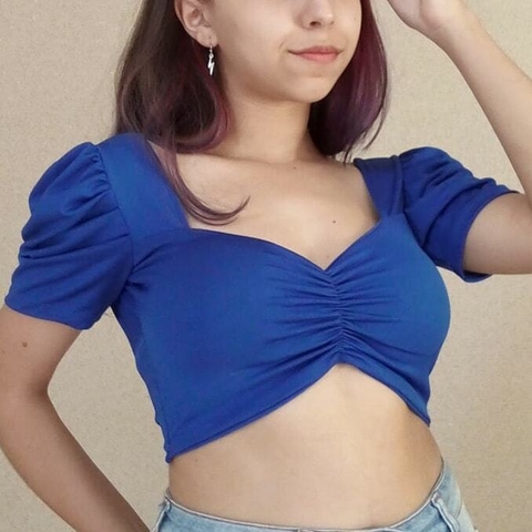Cropped de manga princesa azul