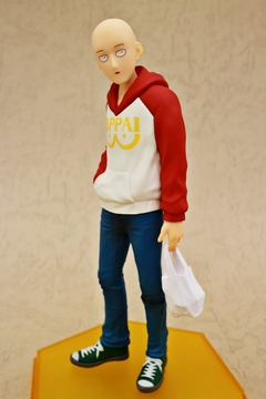 Figura de One Punch Man - Colecionável - Zona Geeky