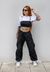 Calça Parachute Com Bolso Cargo preta MADALENA - loja online