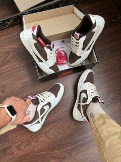 Têns Jordan 1 Low Travis Scott Reverse Marrom - comprar online
