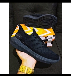 Tênis Adidas Ultraboost