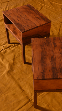 Mesa de Cabeceira Batu - comprar online