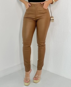 Calça skinny Resinada - Santinhas boutique