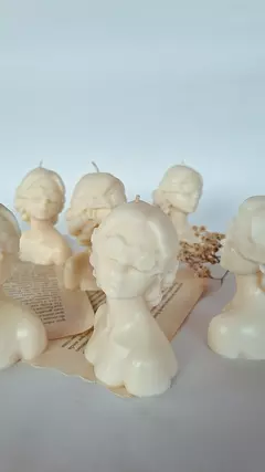 Vela Decorativa Themis na internet