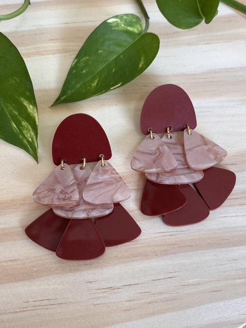 Brinco Recomeçar I cereja e areia