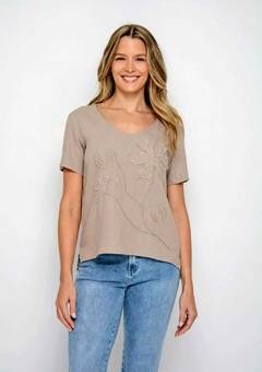 Remera TECA lino flor LM01-C5921 - comprar online