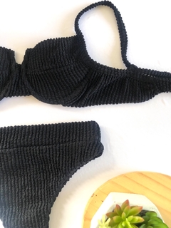 Conjunto Meia Taça Hot Pant Preto Texturizado na internet