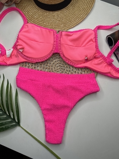 Conjunto Meia Taça Hot Pant Rosa Neon Texturizado - comprar online