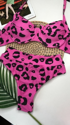 Conjunto Meia Taça Hot Pant Onça Rosa Liso - comprar online