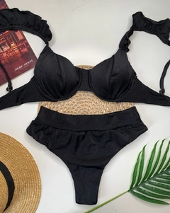 Conjunto Meia Taça Hot Pant Babado Preto Trilobol