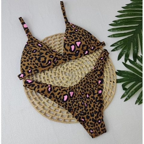 Conjunto Comfort Premium Onça Marrom com Rosa Liso