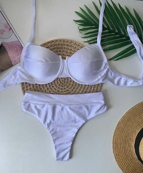 Conjunto Meia Taça Hot Pant Branco Canelado