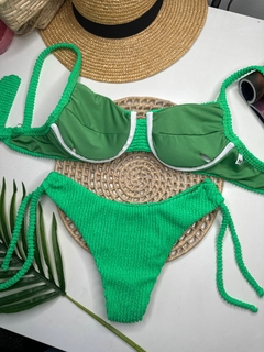 Biquíni Meia Taça Verde Bandeira com Calcinha Ajustável Texturizado - comprar online