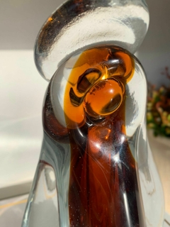 SANTA VIDRO TIPO MURANO (AMBAR) 15,5X9cm - Artes de Minas