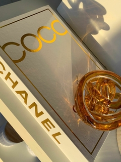 CAIXA LIVRO CHANEL BRANCO - Artes de Minas