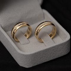 Aliança 6mm Paraíba Cravejada GOLD ( unidade )