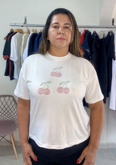 Tshirt cereja aplicação - comprar online
