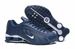 NIKE SHOX R4