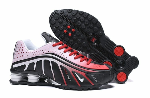 NIKE SHOX R4